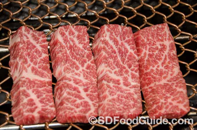 356韩国烤肉（356 Korean BBQ）提供USDA Prime级别的优质牛肉。（图／李旭生）