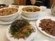 神厨Mr. Holy Gao能吃到各式传统菜肴。