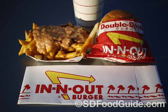 總部位於加州爾灣（Irvine, CA）的In-N-Out漢堡連鎖店擁有大量粉絲。