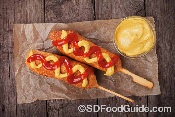 玉米狗的香腸是加工肉類，會增加罹患結腸癌和心臟病的風險。另外，它是用氫化植物油炸製成的。(Igor Dutina/Shutterstock)