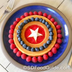 聖地亞哥的著名餐廳Cafe 222在Comic Con動漫展期間推出美國隊長Captain America盾牌華夫餅。（圖片由Cafe 222提供）