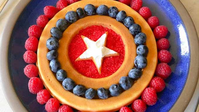 圣地亚哥的著名餐厅Cafe 222在Comic Con动漫展期间推出美国队长Captain America盾牌华夫饼。（图片由Cafe 222提供）