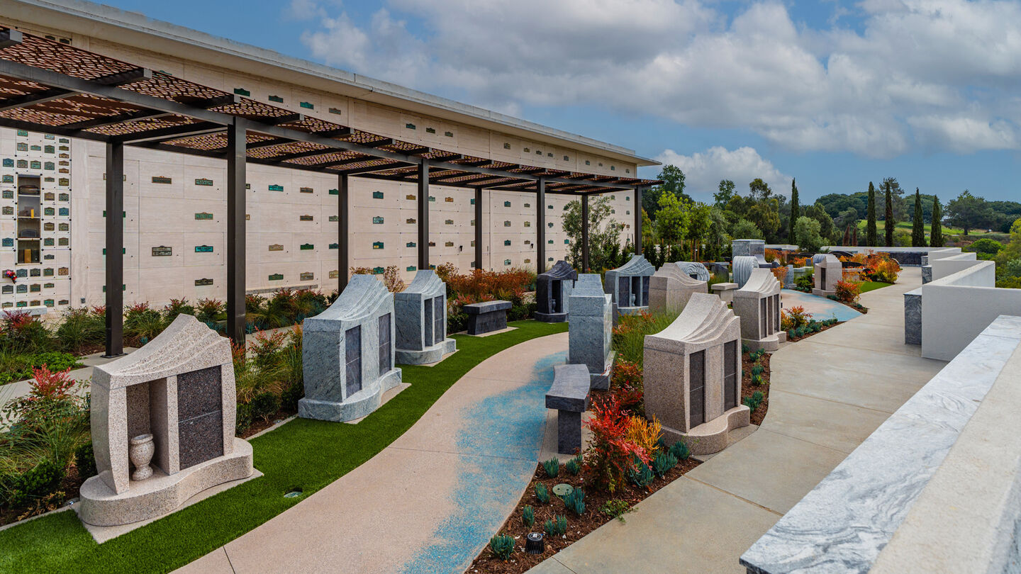 聖地亞哥 El Camino Memorial Park 墓園，Petra 黃提供專業華人殯儀